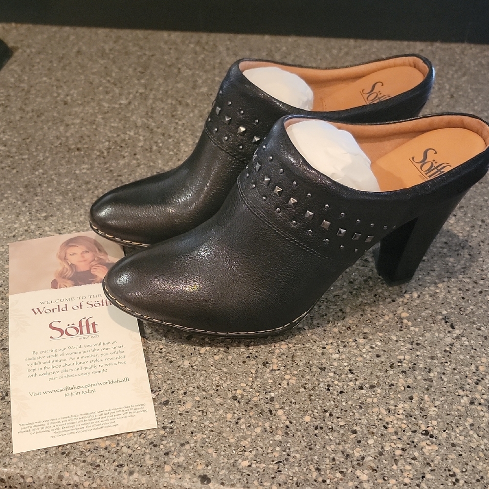Sofft Black Leather Heeled Mules